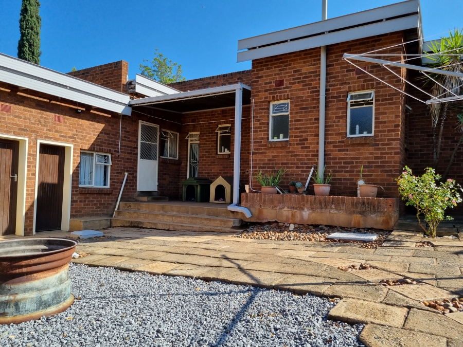 4 Bedroom Property for Sale in Barkly West Northern Cape